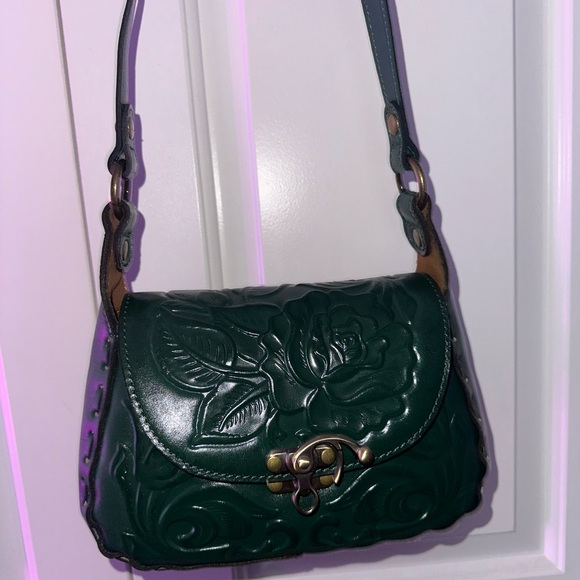 Patricia Nash Micaela Baguette Soft Green Shoulder Bag - Picture 5 of 8